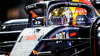 Verstappen wint bizarre race in Australië