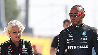 Opnieuw grote tegenslag voor Hamilton na desastreuze start 2023-seizoen