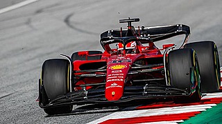 'Geen nummer 1-coureur bij Ferrari, weten niet of ze volgende race finishen'