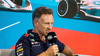 Horner geeft Pérez trap na: 'Verstappen deed dat niet'