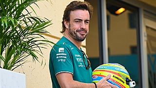 Alonso waarschuwt Red Bull na podiumplaats in Bahrein, Verstappen reageert
