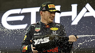 Verstappen kreeg flashbacks in Abu Dhabi: “Erg emotioneel”