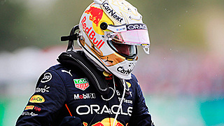 Verstappen komt goed weg in Grote Prijs van Hongarije