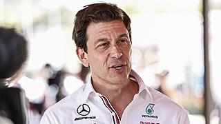 Mercedes zet vraagtekens bij toekomst Red Bull