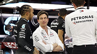 Hint Wolff op vertrek Hamilton? 'Wij moeten dat bewijzen, anders is het klaar'