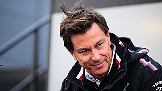 Wolff zegt sorry tegen Verstappen: 'Moeten respect hebben voor Red Bull'