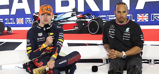 Britse ex-kampioen kiest kant: 'Hamilton vs Verstappen? Hij doet dat beter'